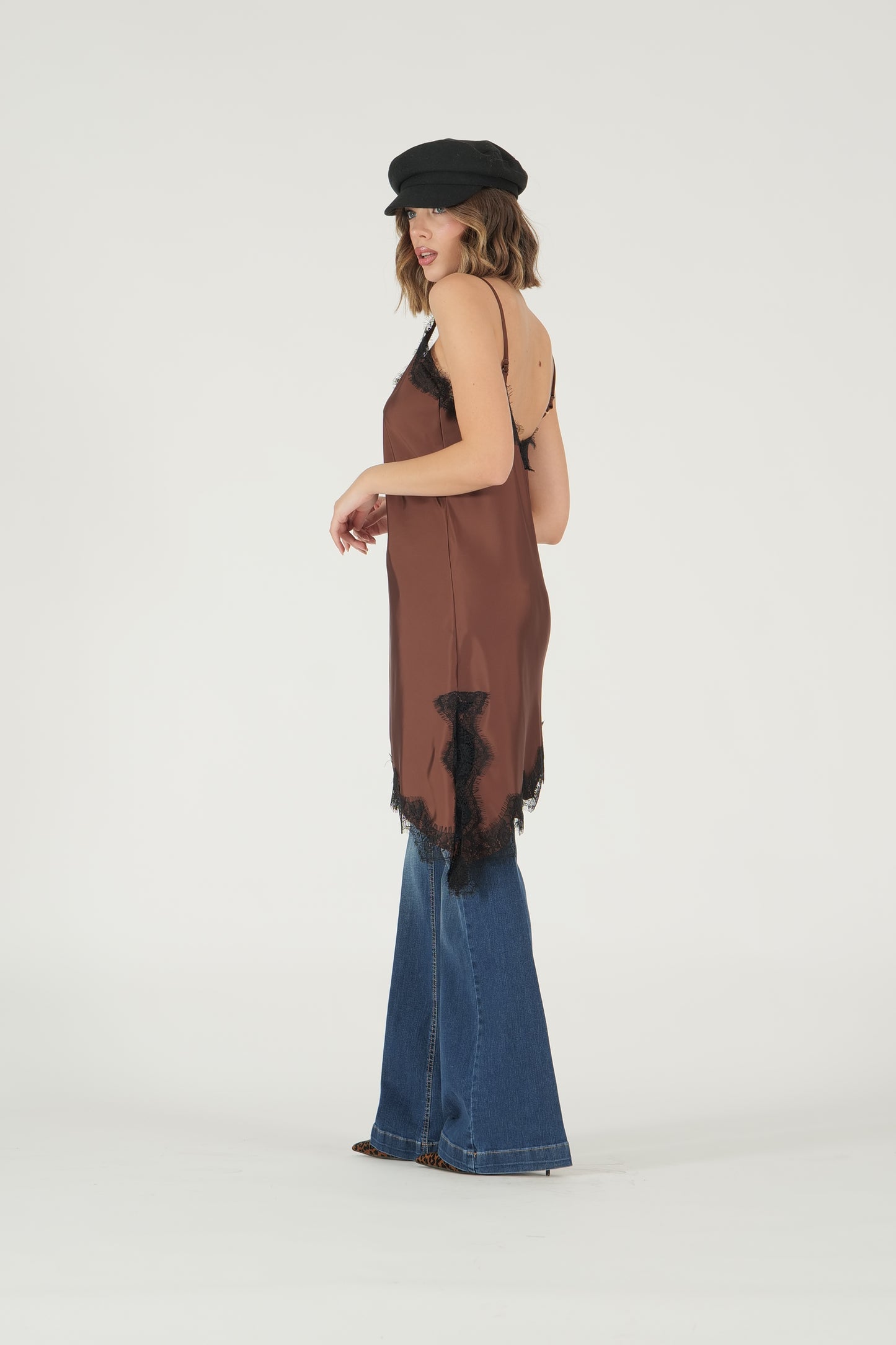 Abito sottoveste con pizzo