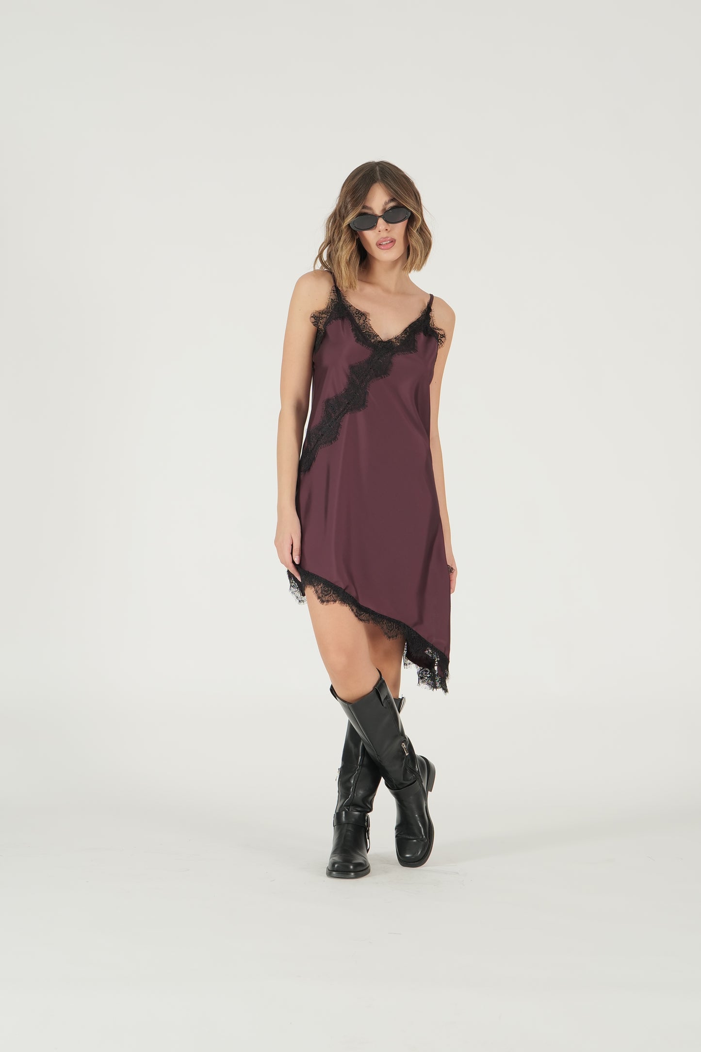 Abito sottoveste con pizzo