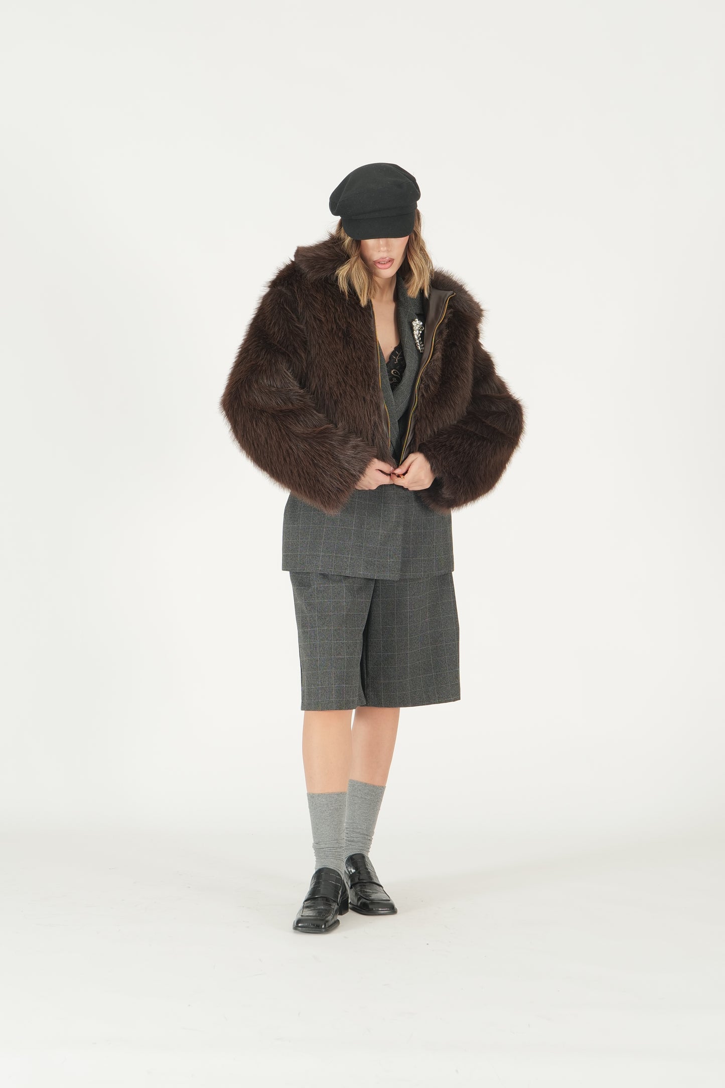 Eco pelliccia corta con zip