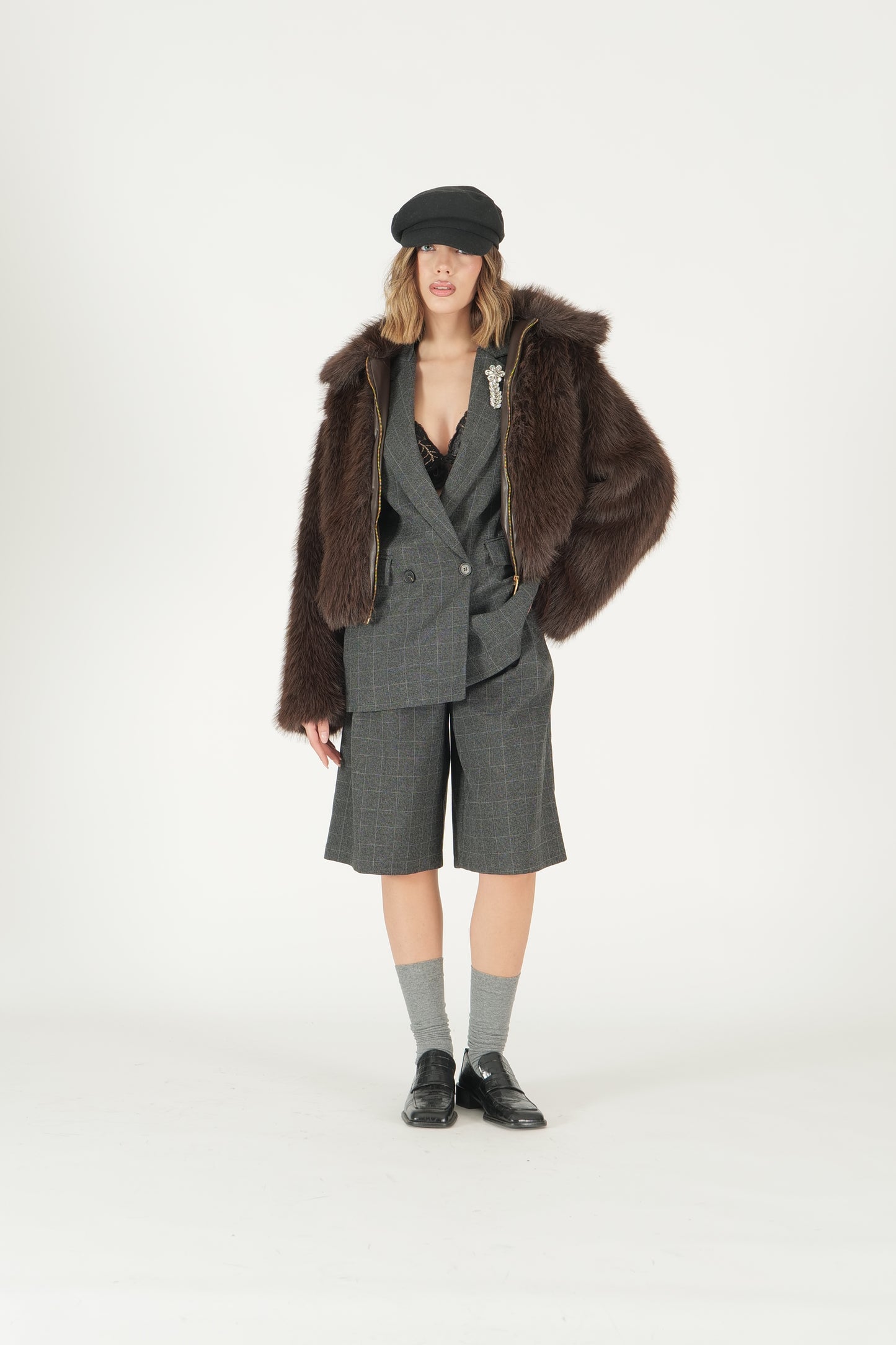 Eco pelliccia corta con zip
