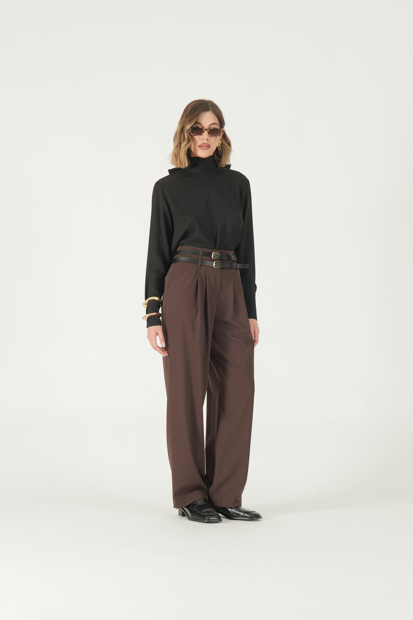 Blusa con collo a fiocco retro