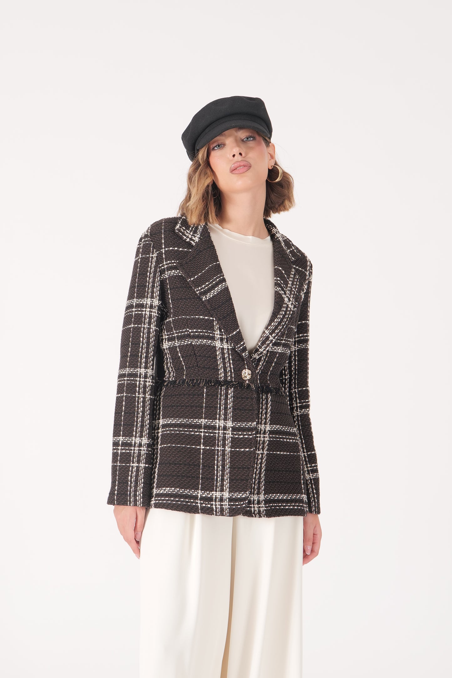 Blazer con bottone gioiello