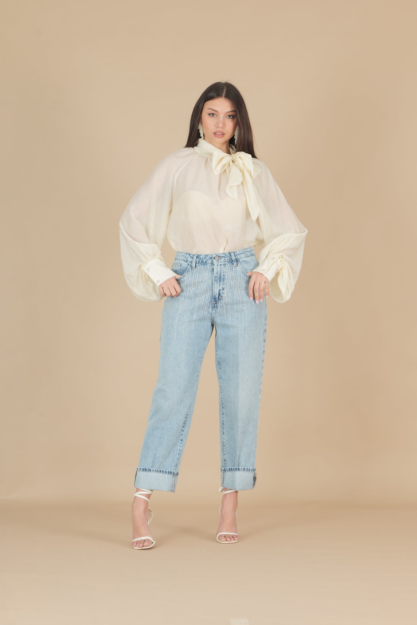 Blusa con fiocco