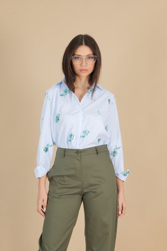 Camicia a righe con fiori in paillettes