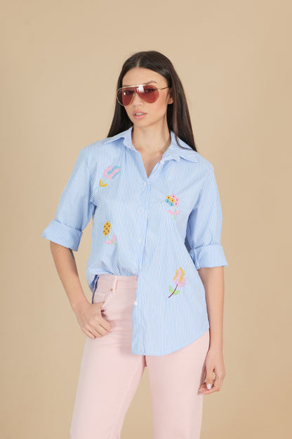 Camicia a righe con fiori