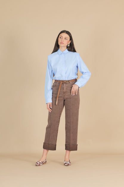 Jeans con risvolto e cintura