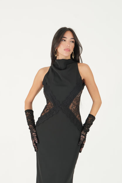 Abito con dettagli in pizzo