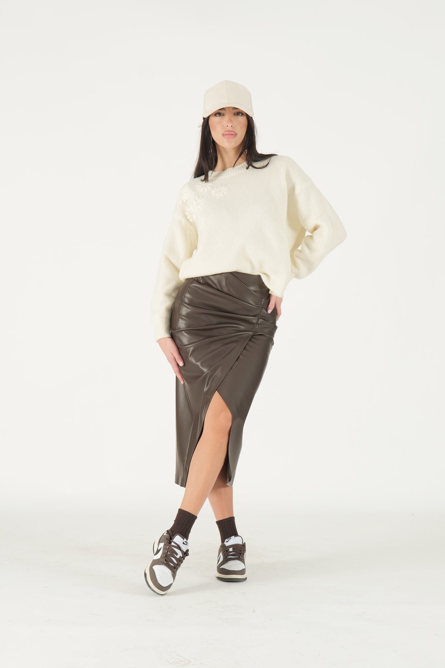 Maglione con ricamo fiori