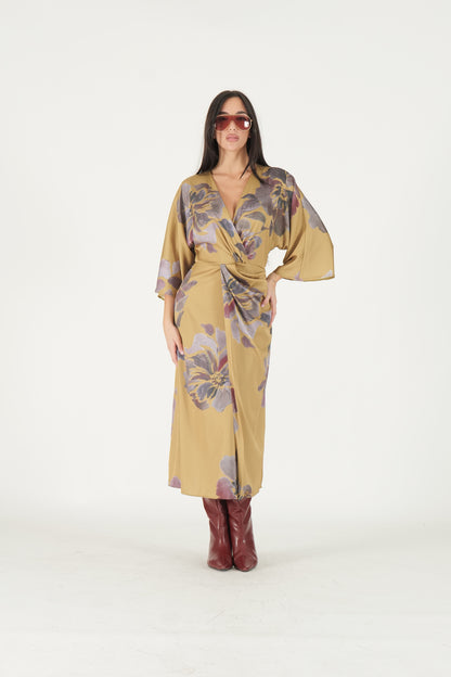 Abito floreale con incrocio