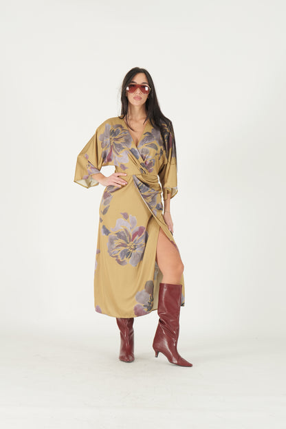 Abito floreale con incrocio