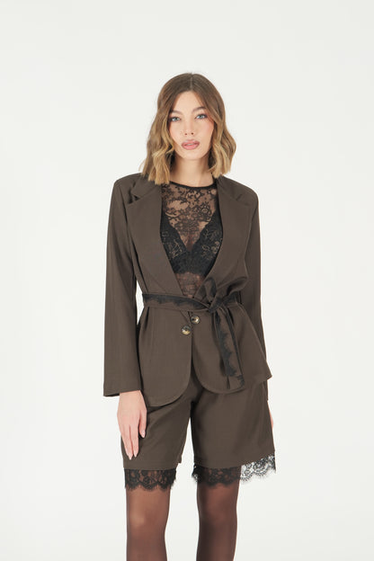 Bermuda con pizzo