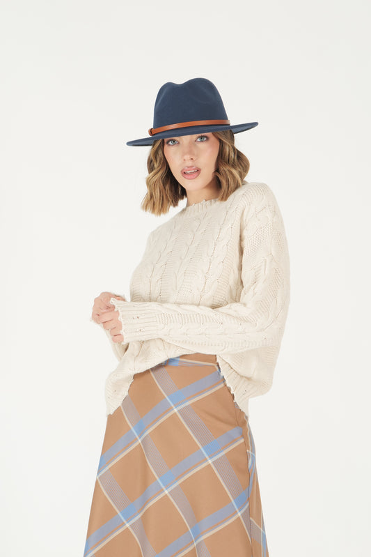 Maglione girocollo con trecce