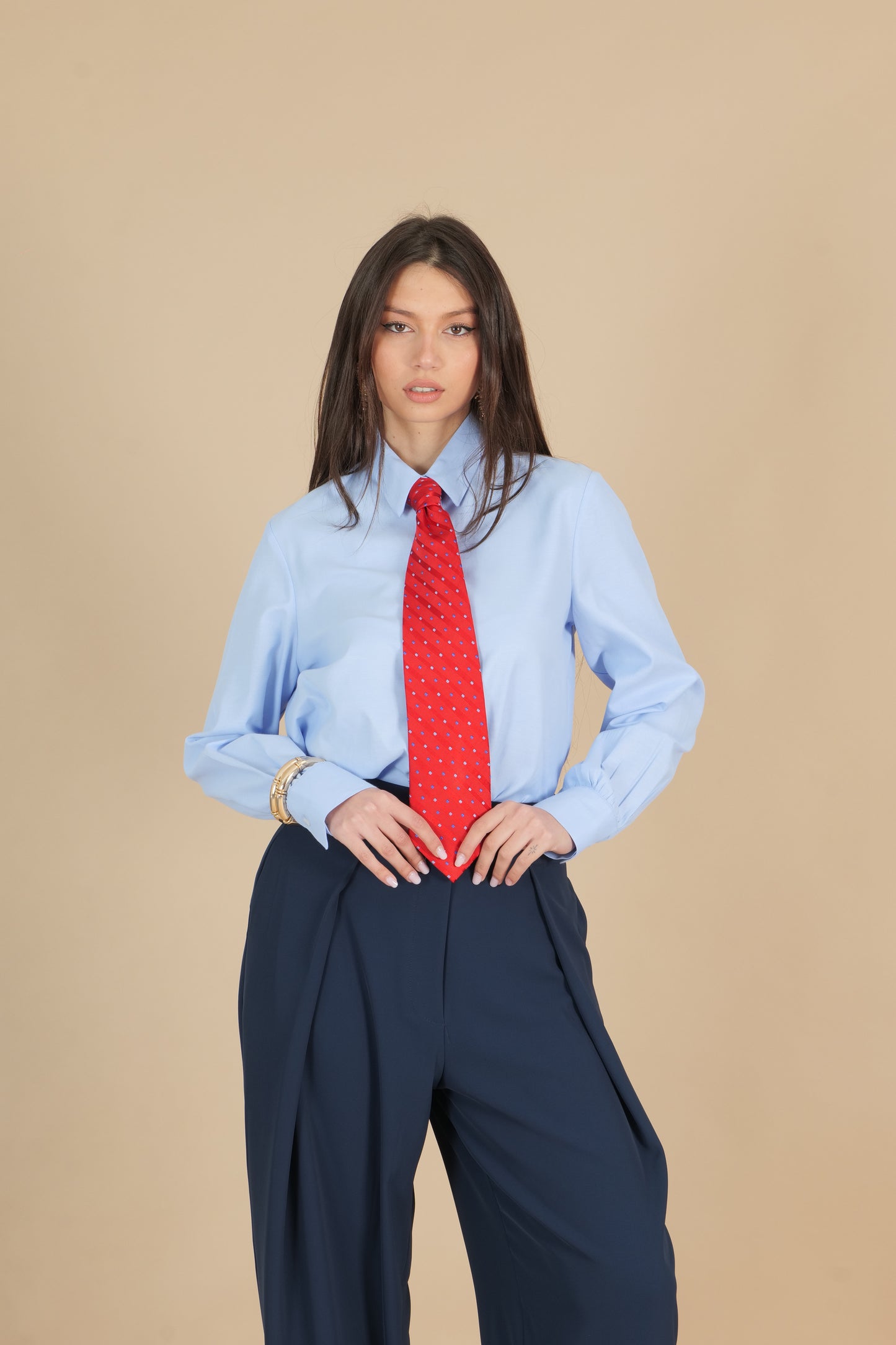 Camicia con cravatta
