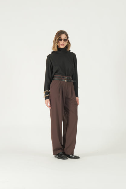 Blusa con collo a fiocco retro