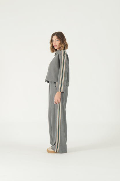 Pantalone con banda laterale