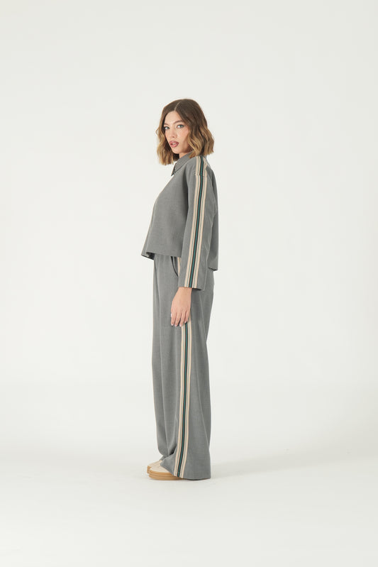 Pantalone con banda laterale
