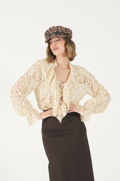 Blusa pizzo con volant