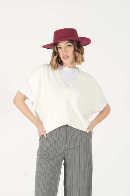 Gilet scollo a V con scritta retro