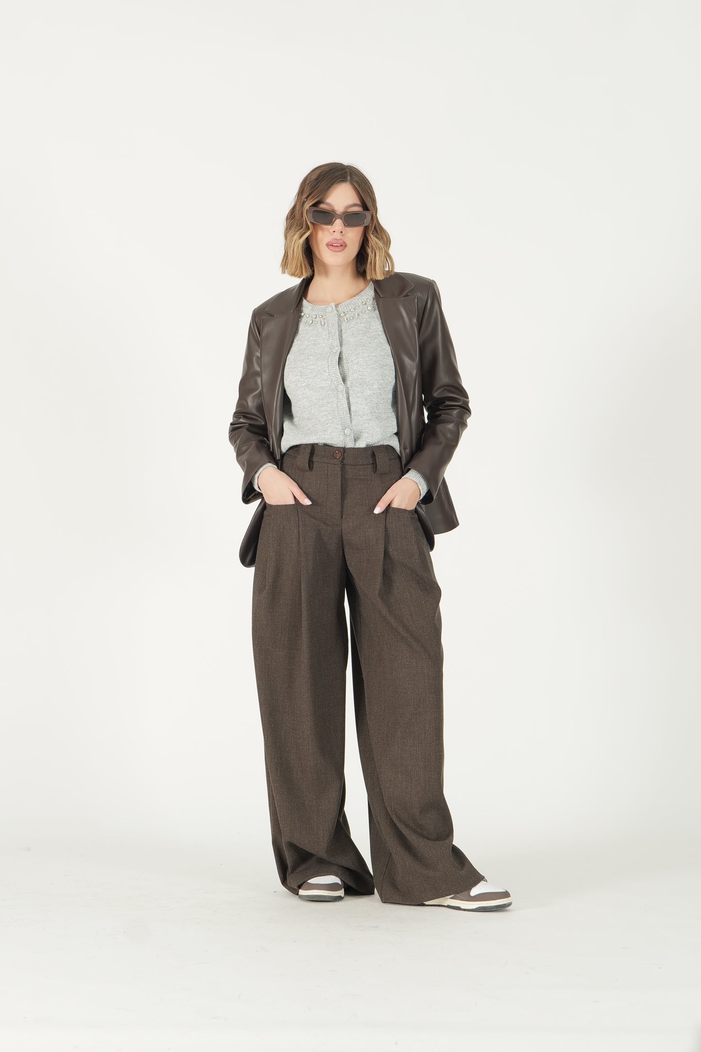 Cardigan girocollo con applicazioni