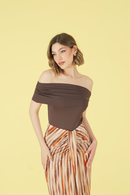 Top con spalle scoperte