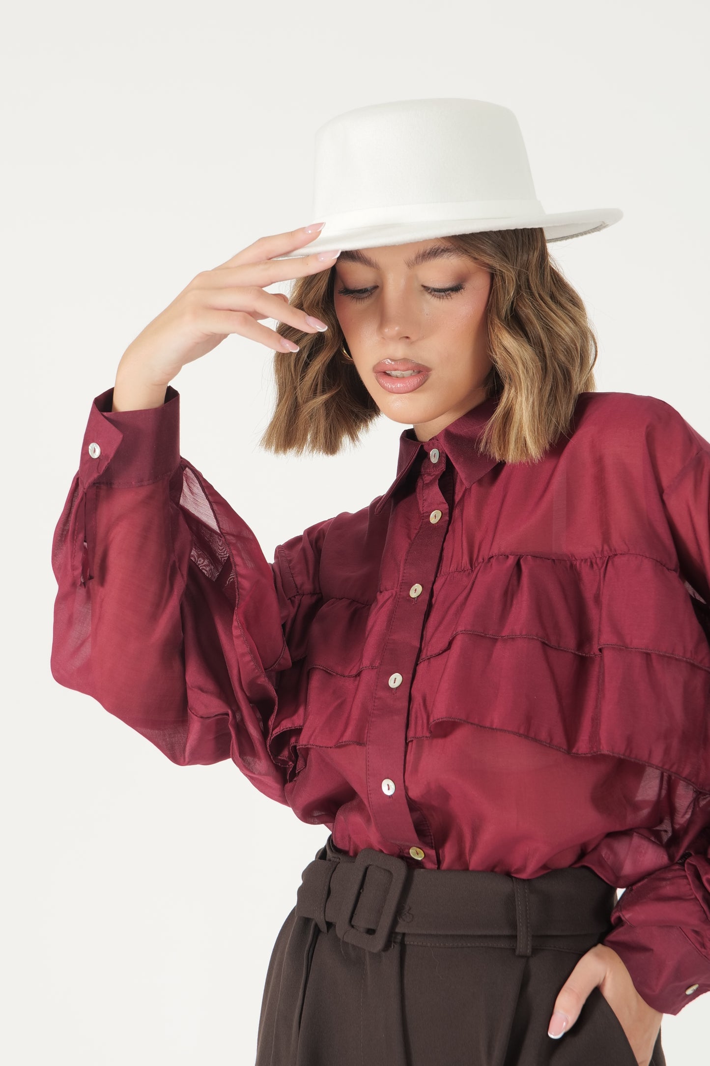 Camicia con volant e manica a pipistrello