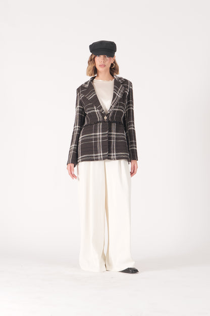 Blazer con bottone gioiello