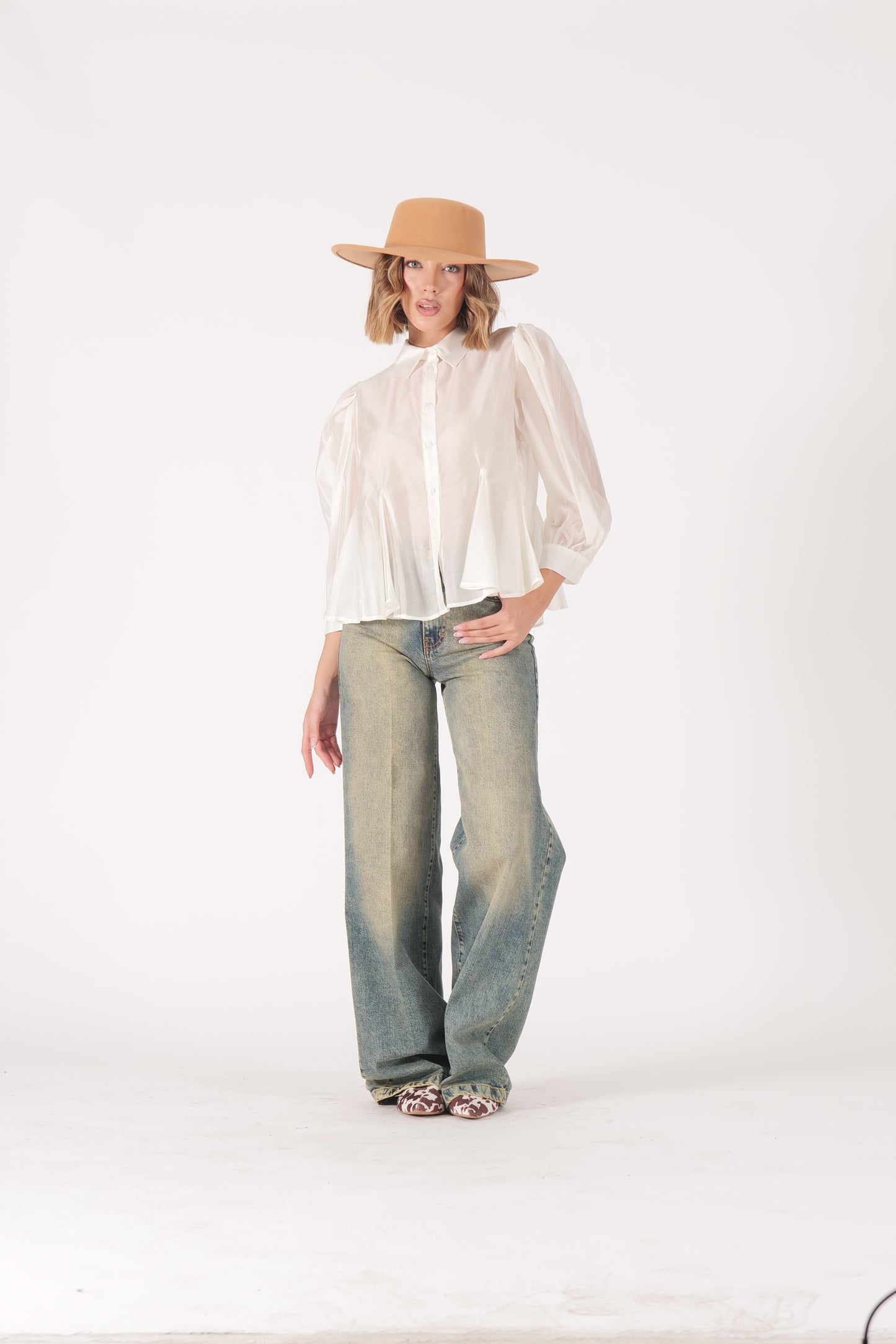 Camicia in voile con manica a palloncino