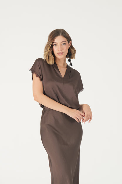 Blusa con dettaglio in pizzo