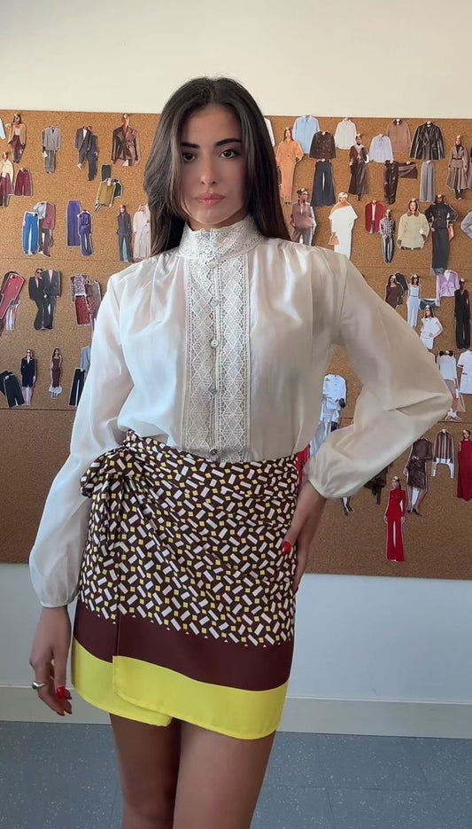 Camicia collo alla coreana con dettaglio paillettes